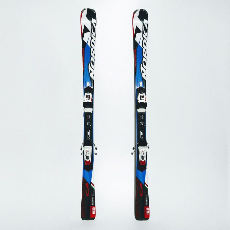 schiuri-nordica-dobermann-spitfire-carbon-1 schiuri-nordica-dobermann-spitfire-carbon-1