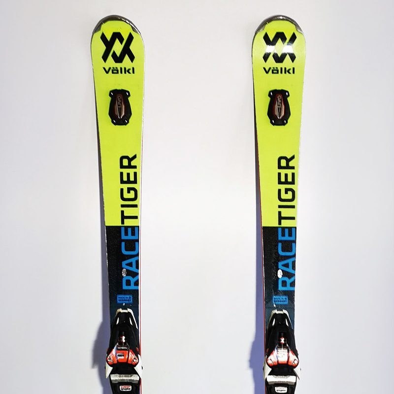 volkl-racetiger-sl-uvo-2302