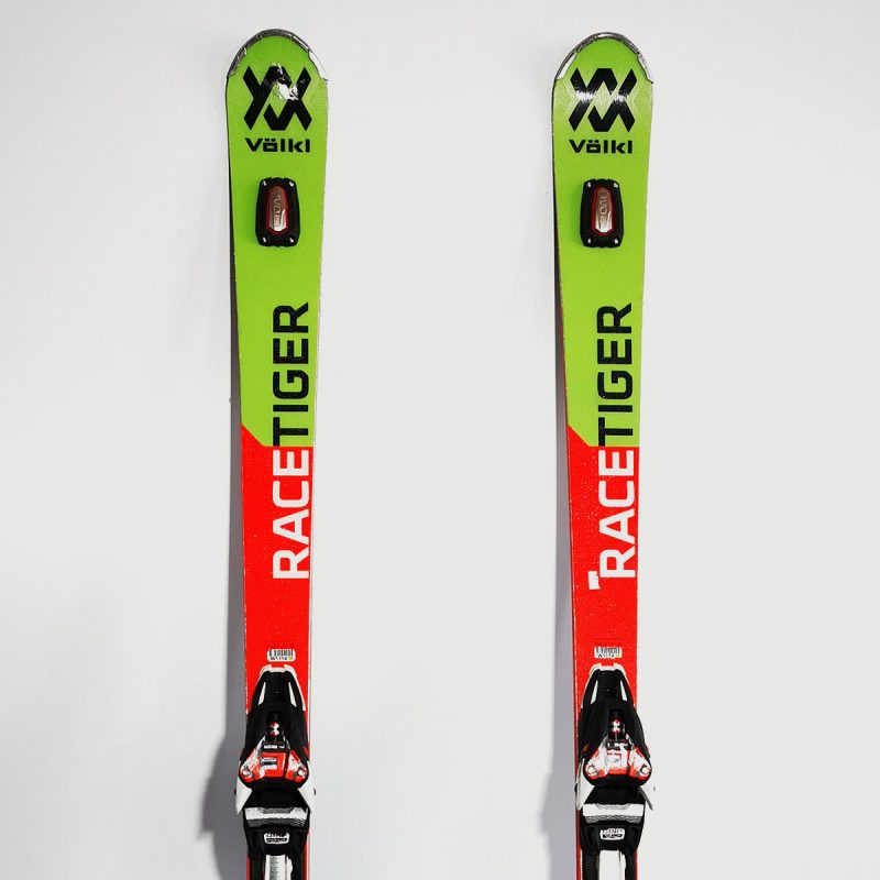 volkl-racetiger-gs18-2302
