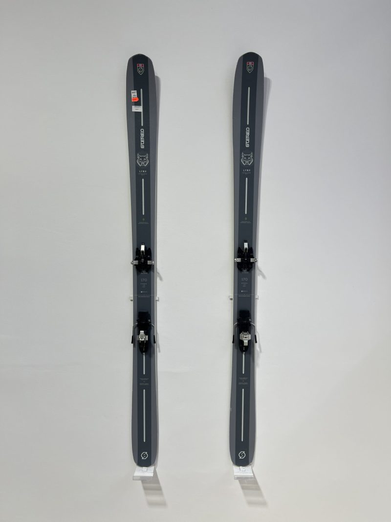 Schiuri Stereo Lynx MK 4 + Legături Atk Rent Me 12 + Piei Foca Schiuri Stereo Lynx MK 4 + Legături Atk Rent Me 12 + Piei Foca